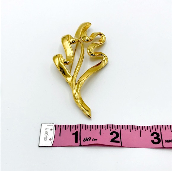 Vintage Trifari Gold Chain Oak Leaf Outline Silhouette Brooch - Picture 7 of 8